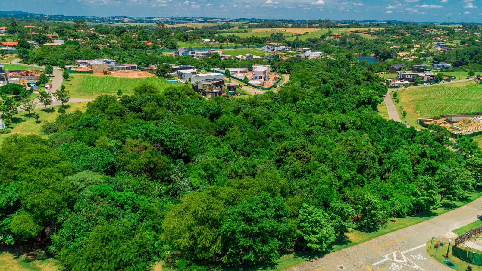 Trocar a cidade pelo interior: cuidados para escolher o imóvel ideal