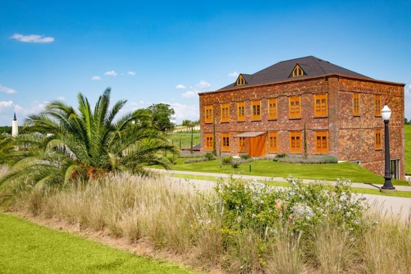 Acabamentos para casa de luxo: 6 materiais que não podem faltar