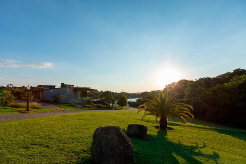 Casa de campo para morar: quando o refúgio de fim de semana se torna parte da rotina