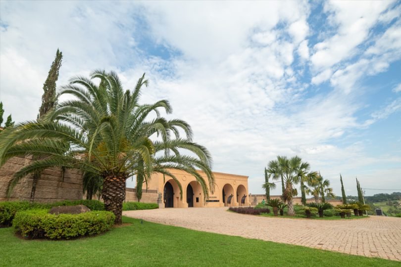 Segurança invisível: a privacidade absoluta em uma casa de campo no Porto São Pedro